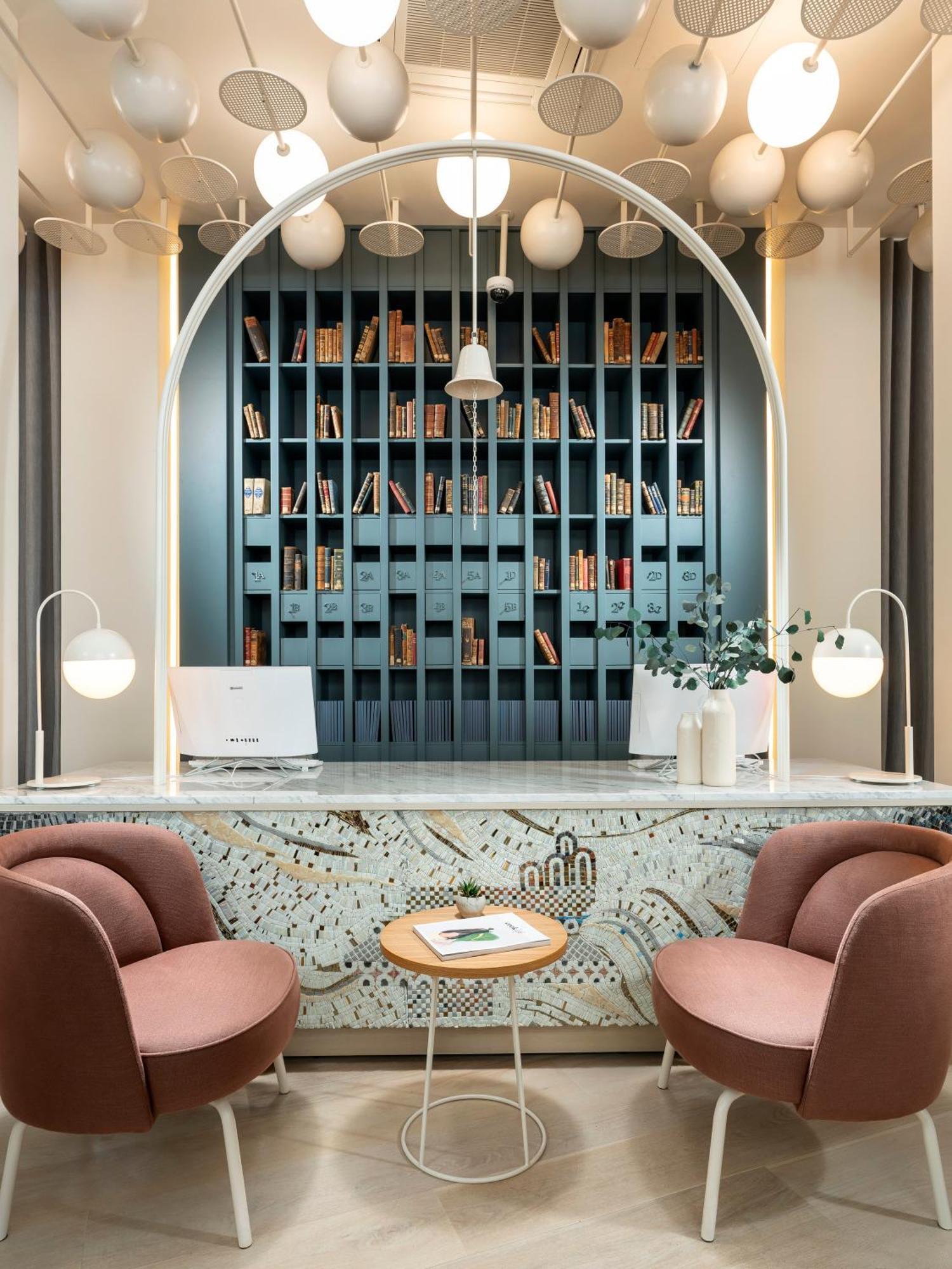 Ecole St. Pierre Hotel Stambuł Zewnętrze zdjęcie