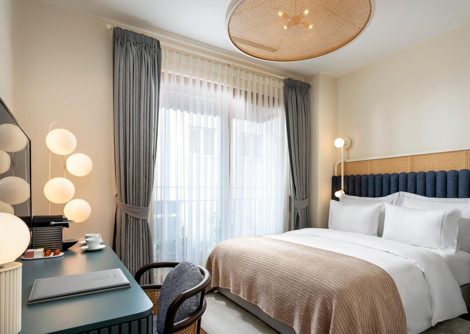 Ecole St. Pierre Hotel Stambuł Zewnętrze zdjęcie