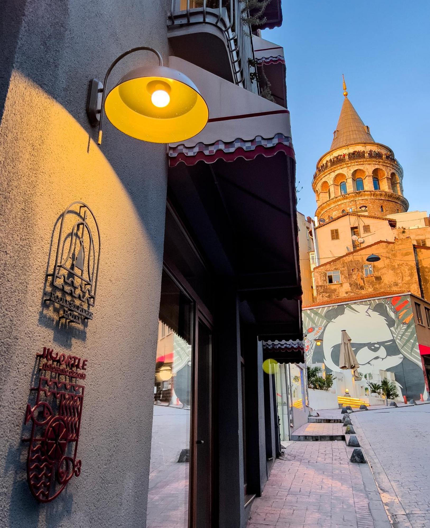 Ecole St. Pierre Hotel Stambuł Zewnętrze zdjęcie