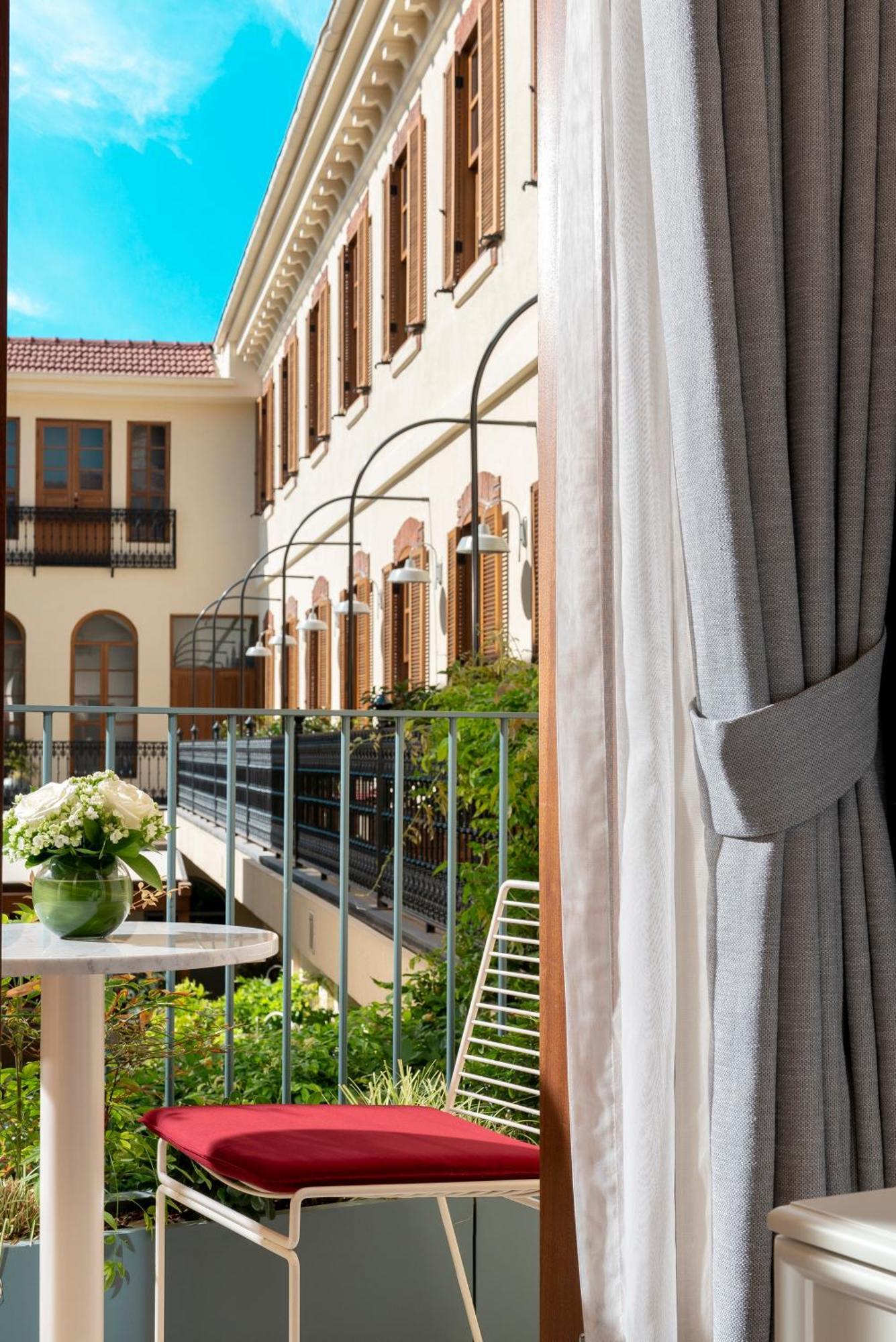 Ecole St. Pierre Hotel Stambuł Zewnętrze zdjęcie