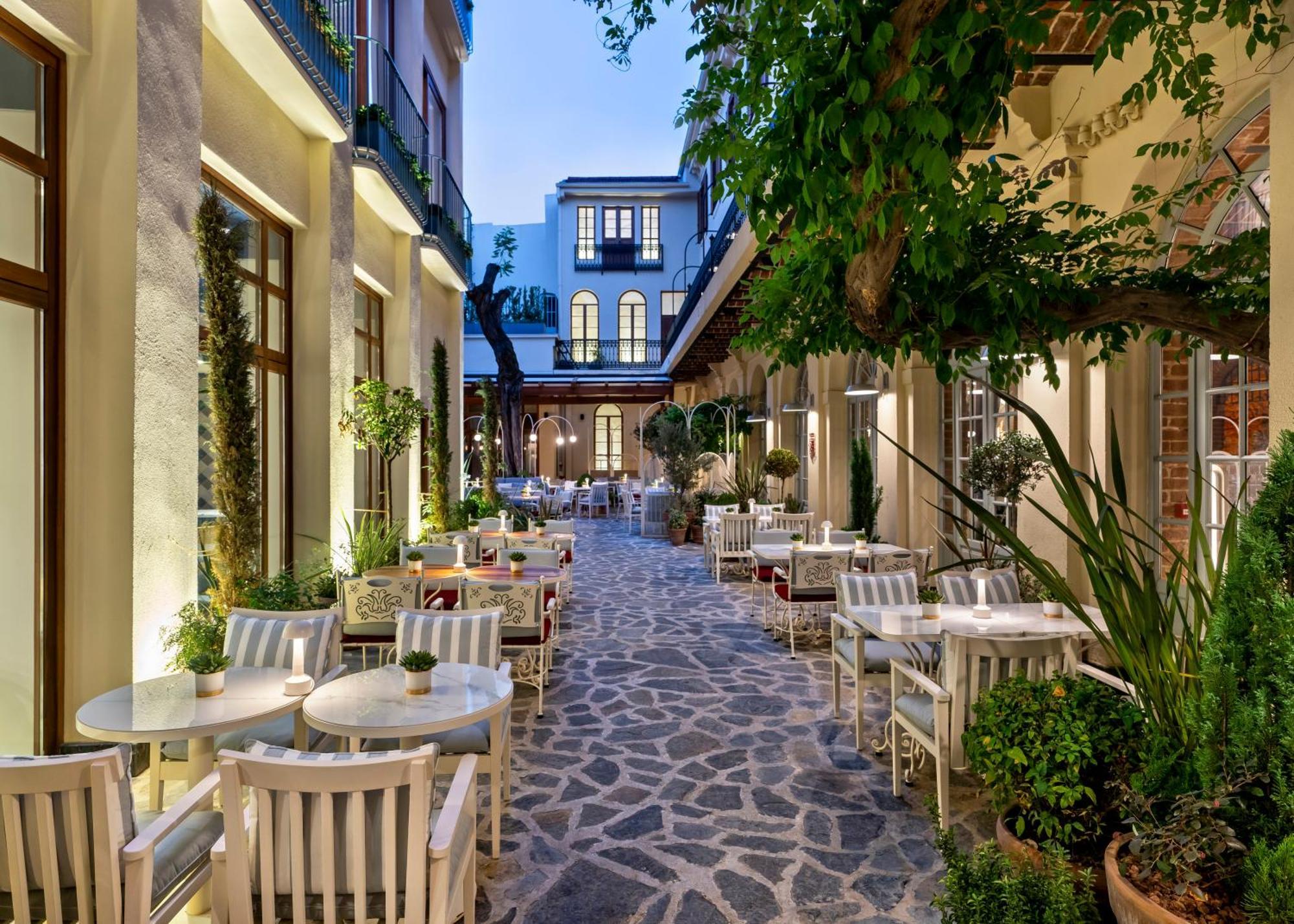 Ecole St. Pierre Hotel Stambuł Zewnętrze zdjęcie