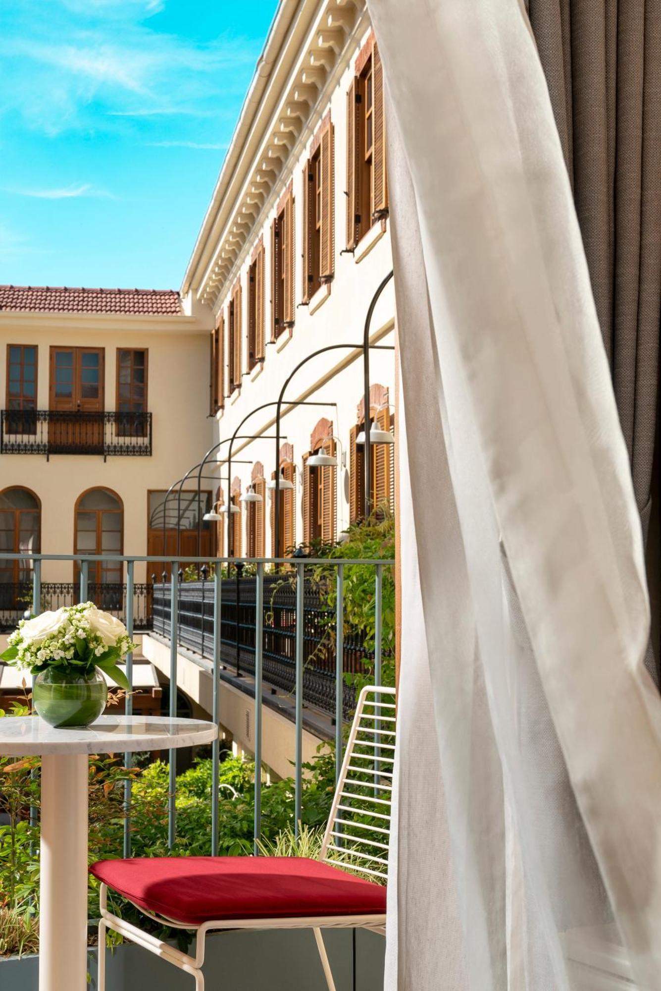 Ecole St. Pierre Hotel Stambuł Zewnętrze zdjęcie